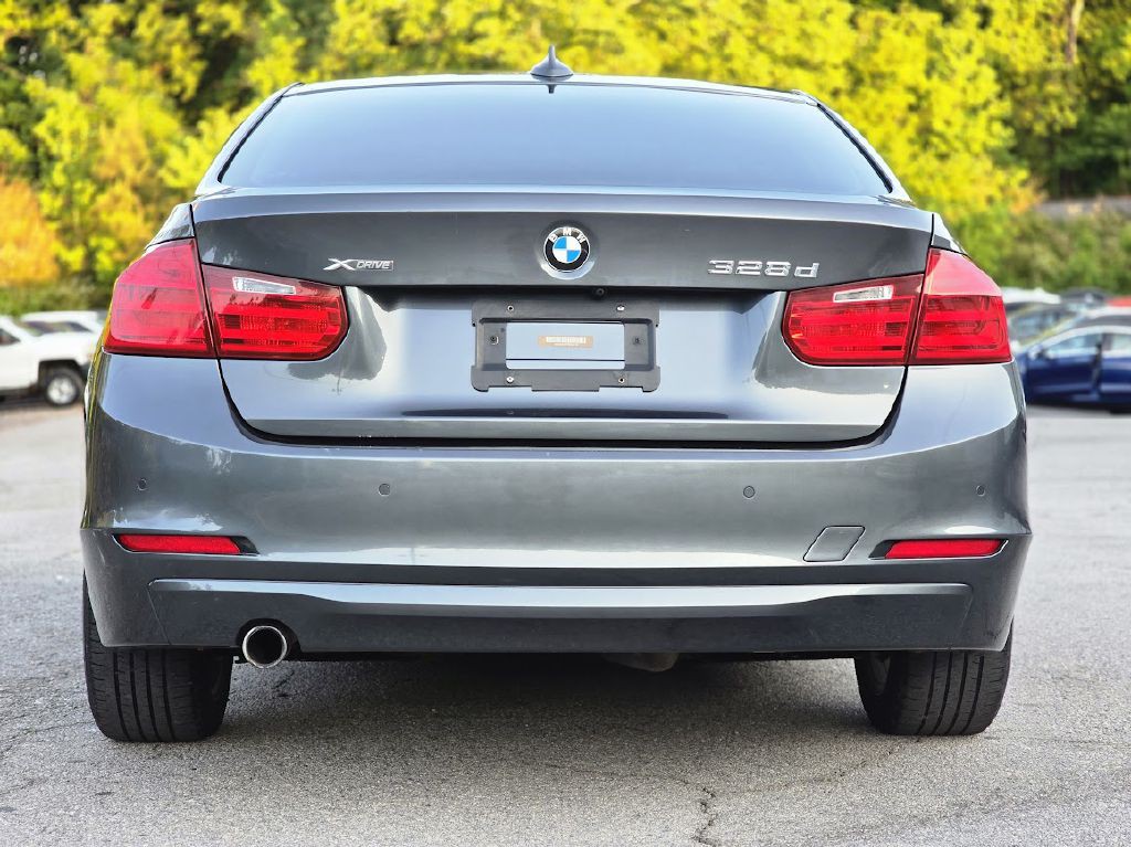 2015 BMW 3 Series Image 7