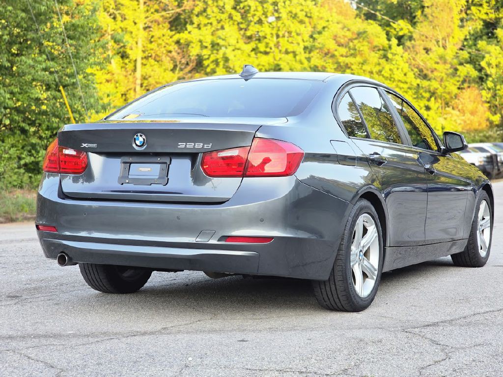 2015 BMW 3 Series Image 8