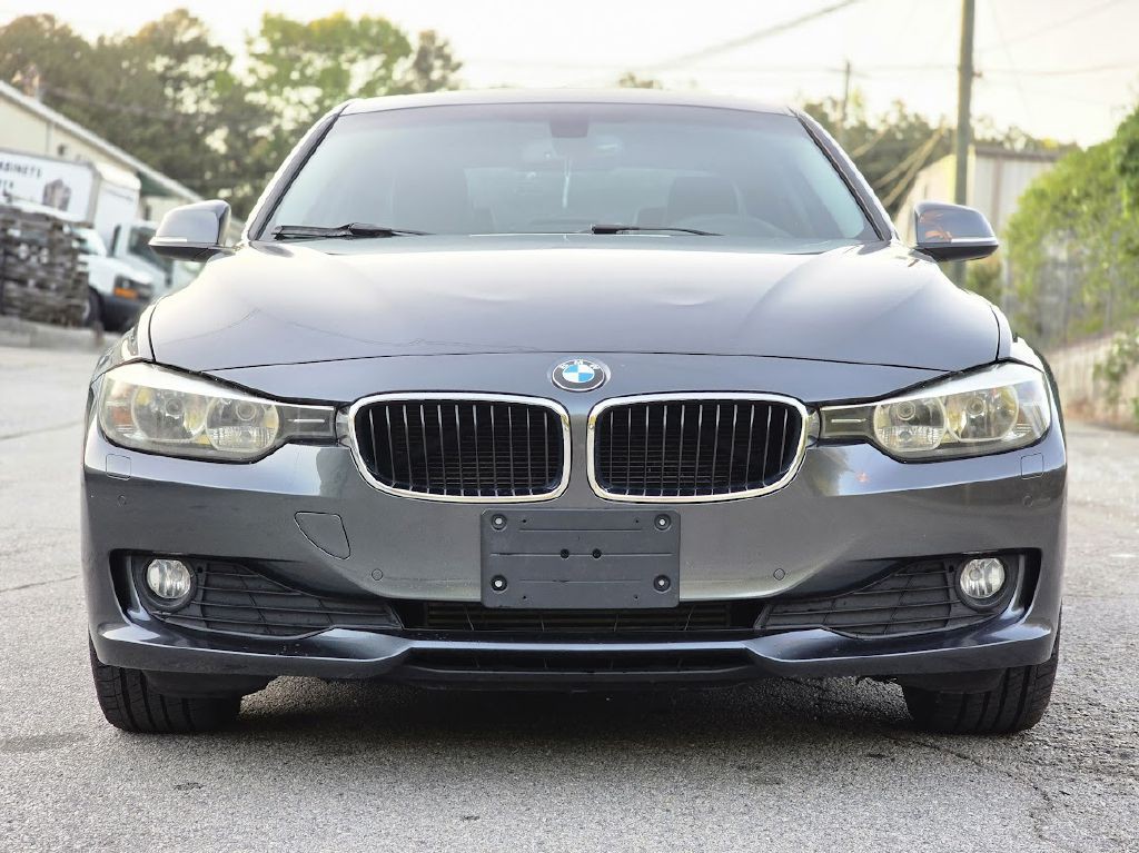 2015 BMW 3 Series Image 12
