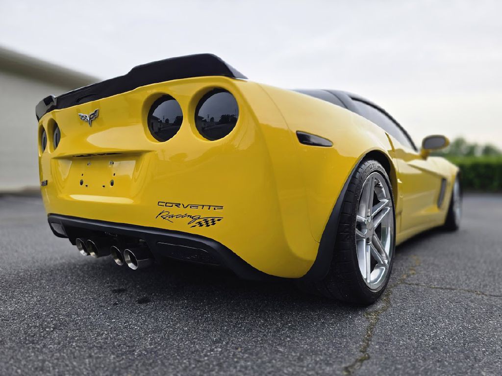 2006 Chevrolet Corvette Image 13