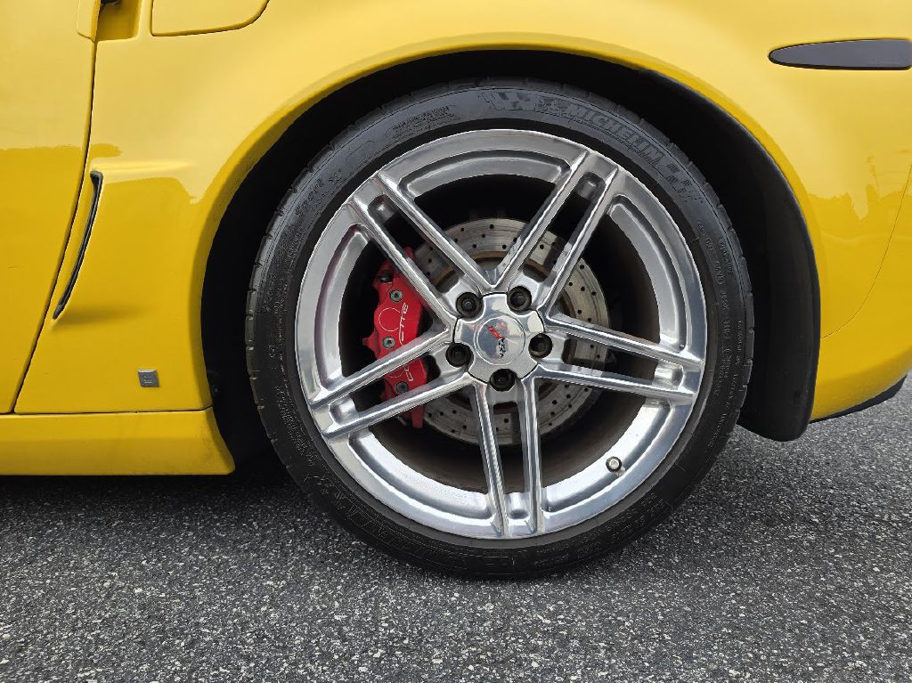 2006 Chevrolet Corvette Image 21