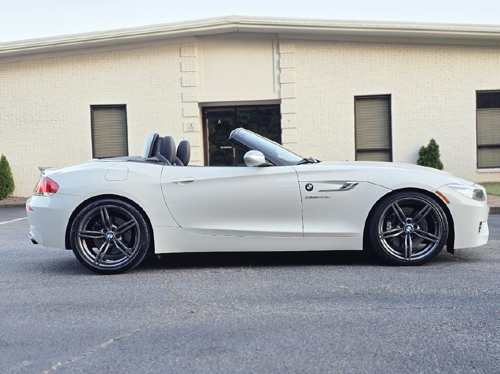 2015 BMW Z4 Image 13