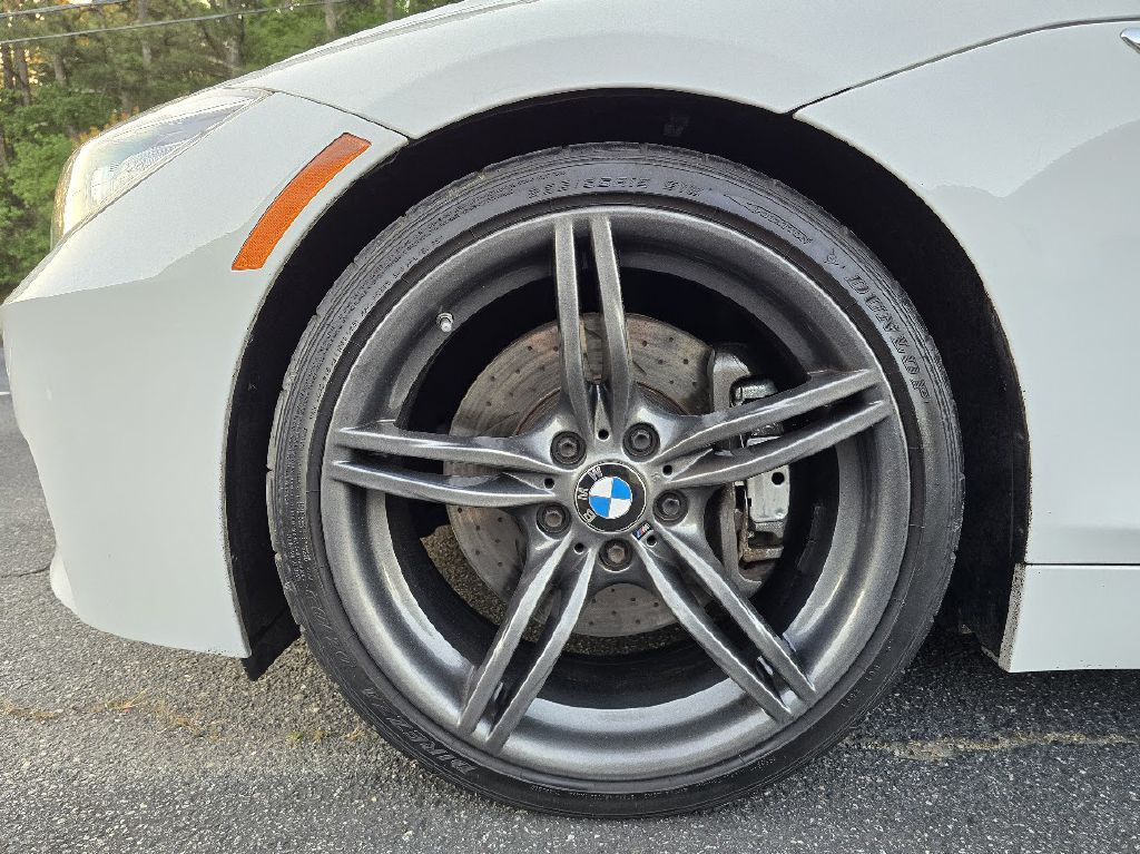2015 BMW Z4 Image 19