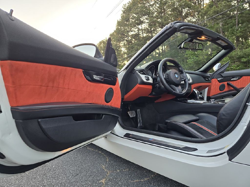 2015 BMW Z4 Image 31