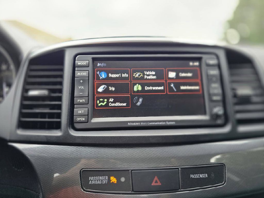 2010 Mitsubishi Lancer Image 37