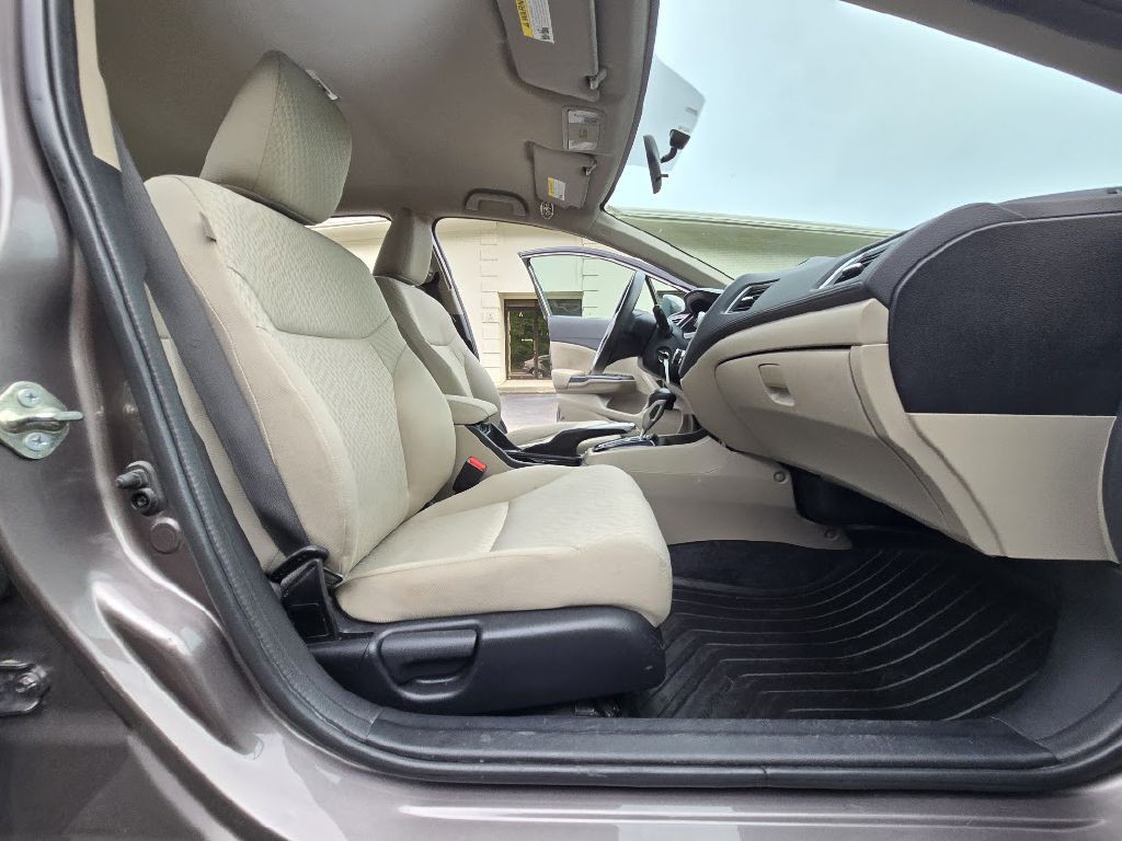 2015 Honda Civic Image 20