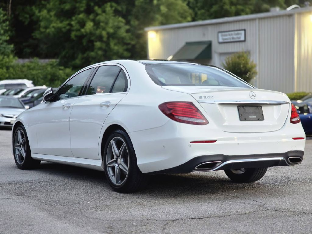 2017 Mercedes-Benz E-Class Image 6