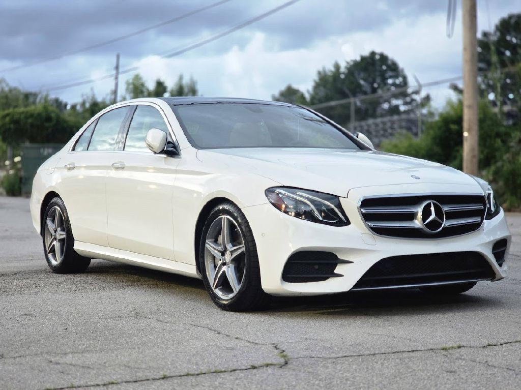 2017 Mercedes-Benz E-Class Image 11