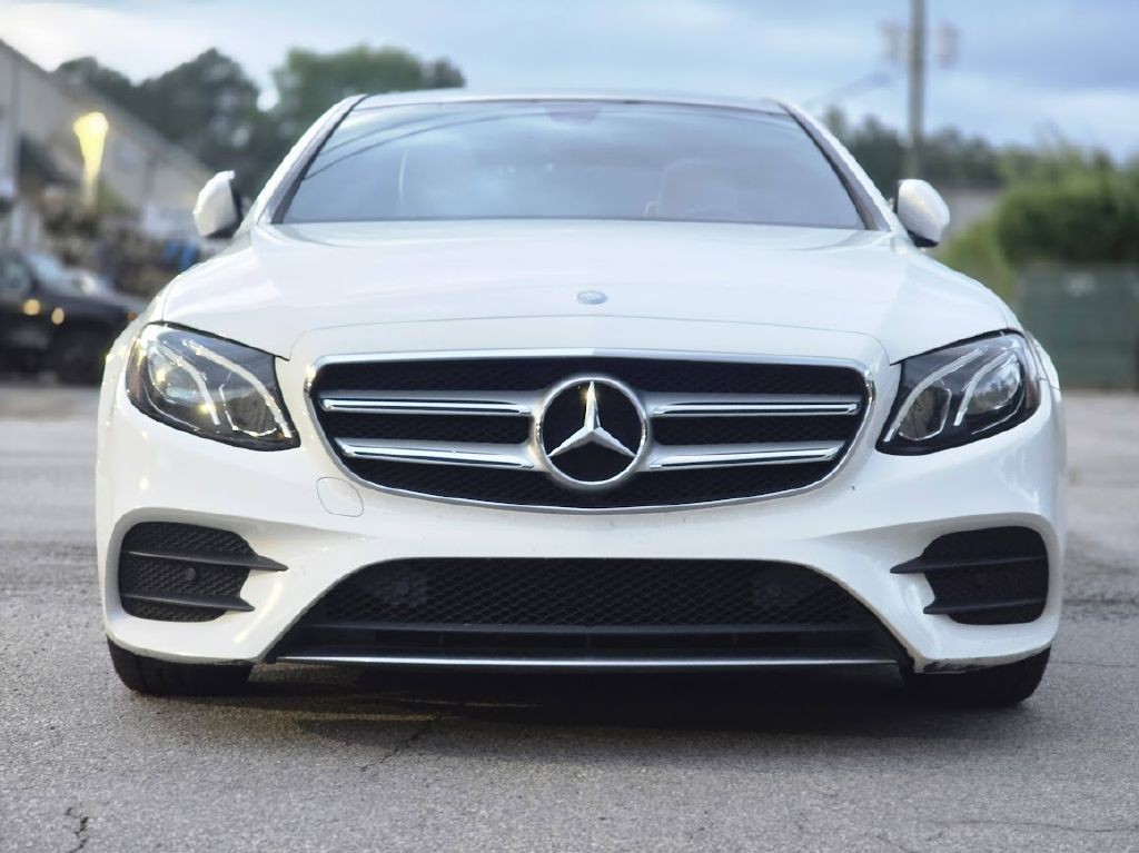 2017 Mercedes-Benz E-Class Image 12