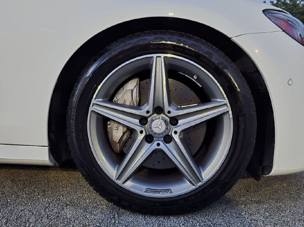 2017 Mercedes-Benz E-Class Image 17