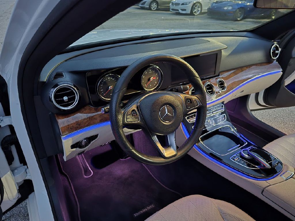 2017 Mercedes-Benz E-Class Image 27