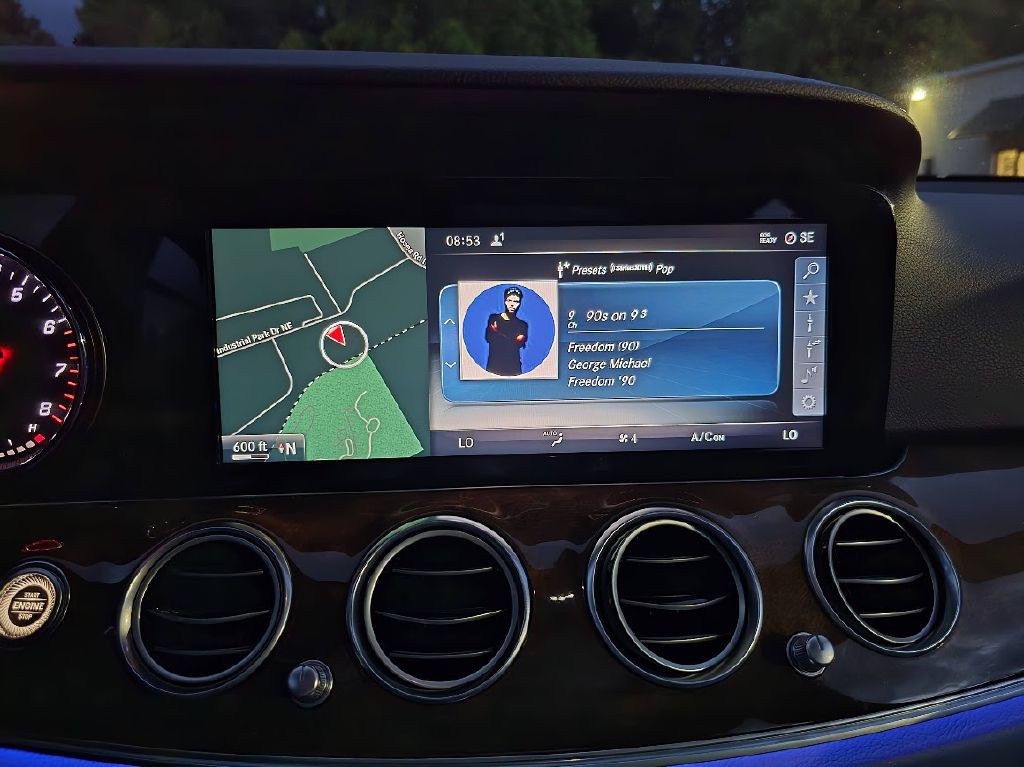 2017 Mercedes-Benz E-Class Image 33