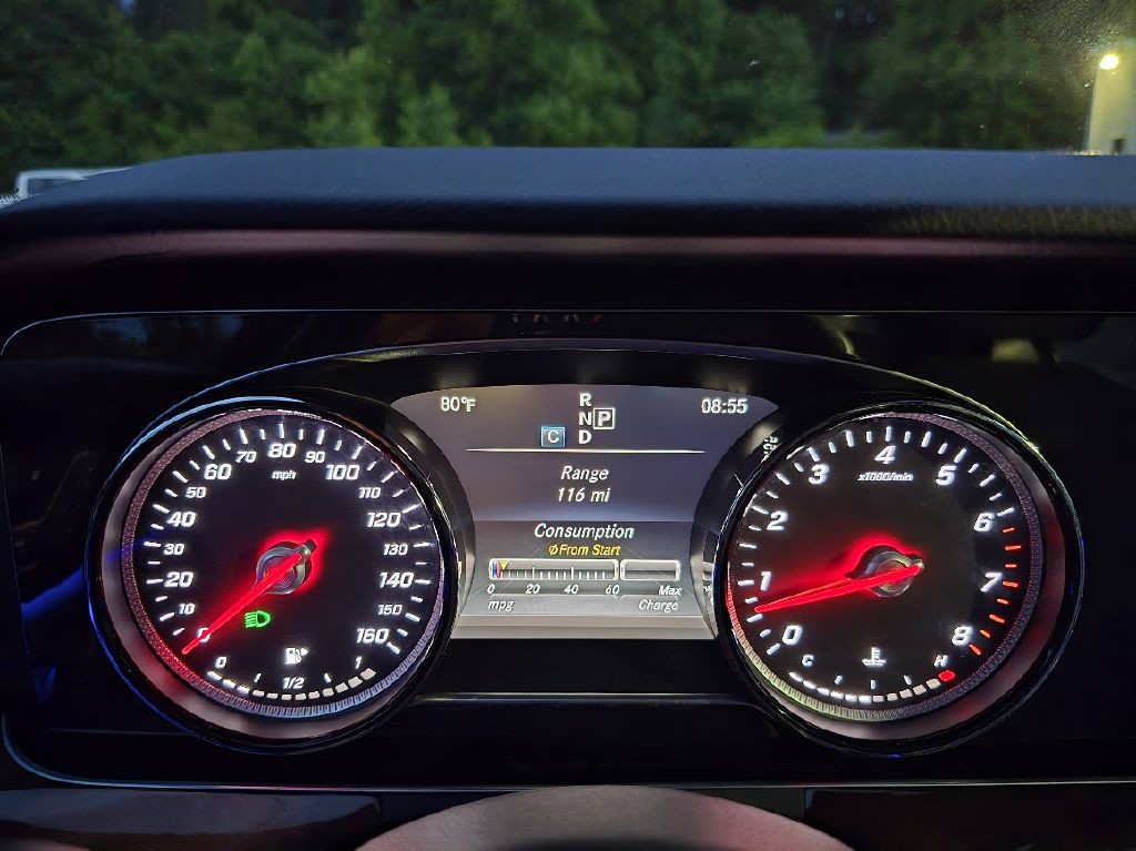 2017 Mercedes-Benz E-Class Image 34
