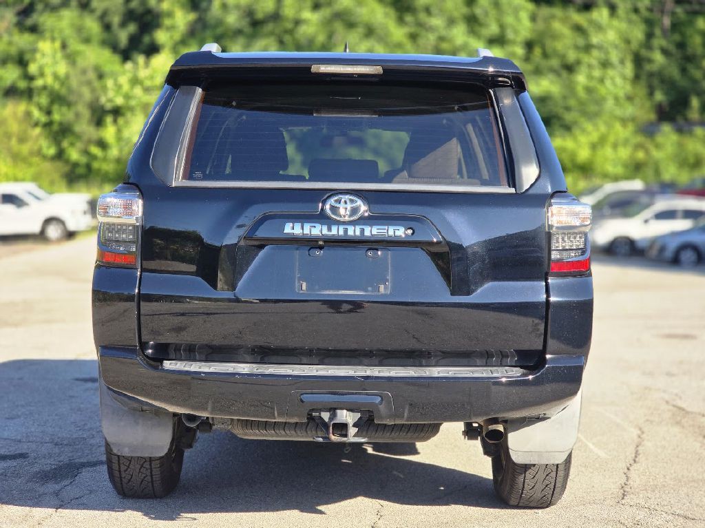 2016 Toyota 4Runner Image 5