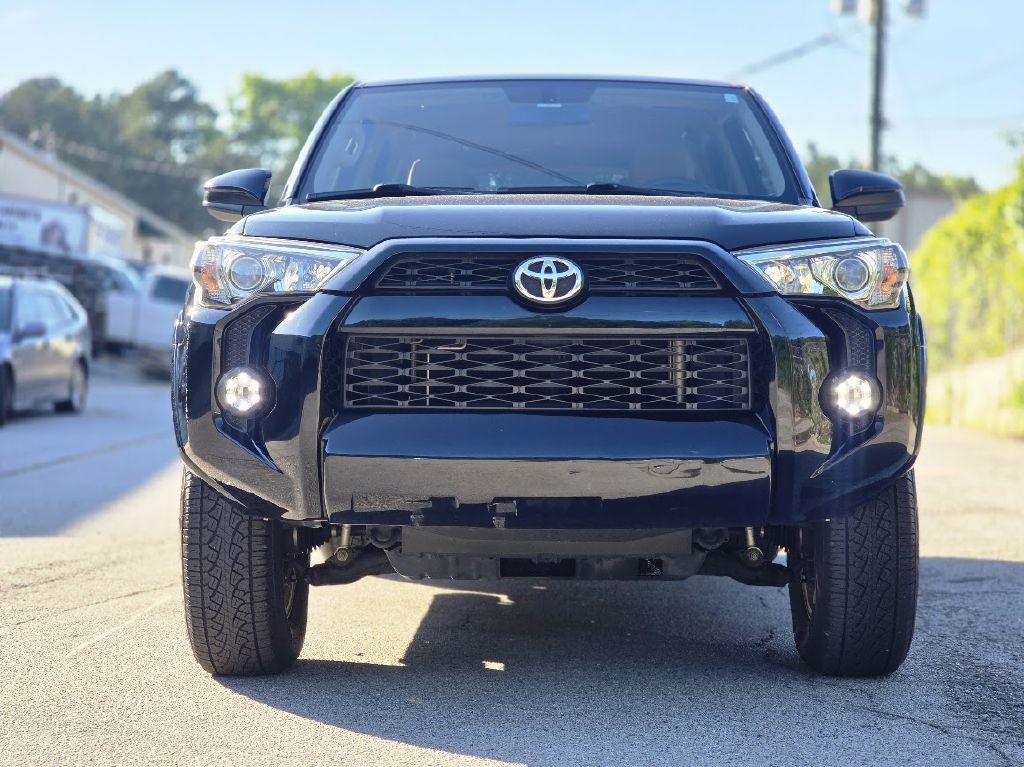 2016 Toyota 4Runner Image 9
