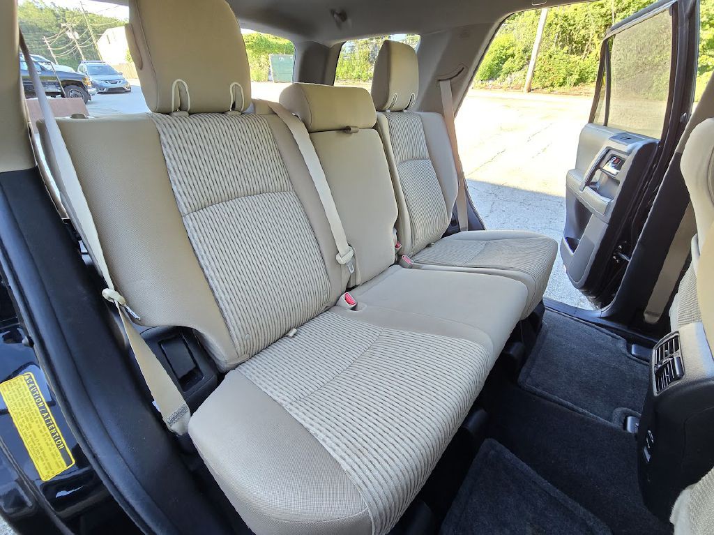 2016 Toyota 4Runner Image 23