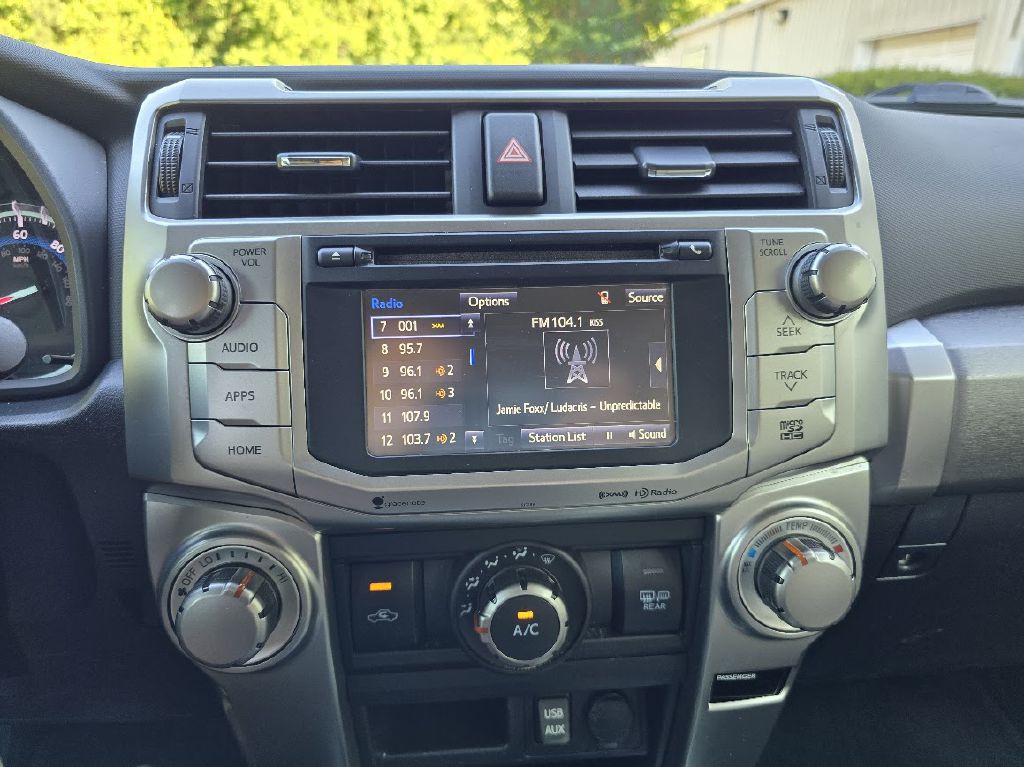 2016 Toyota 4Runner Image 37