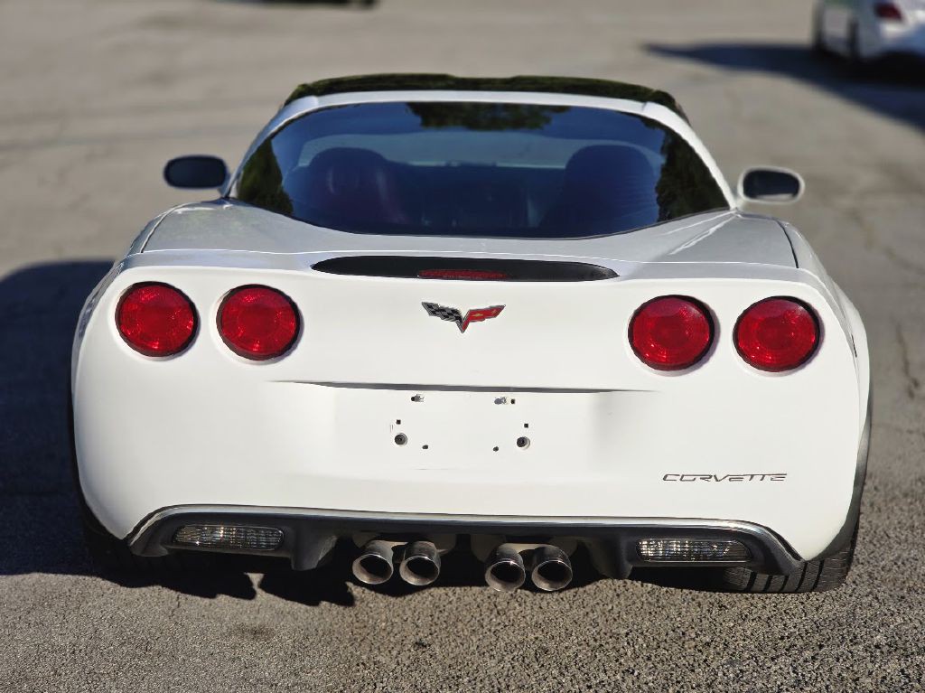 2011 Chevrolet Corvette Image 9