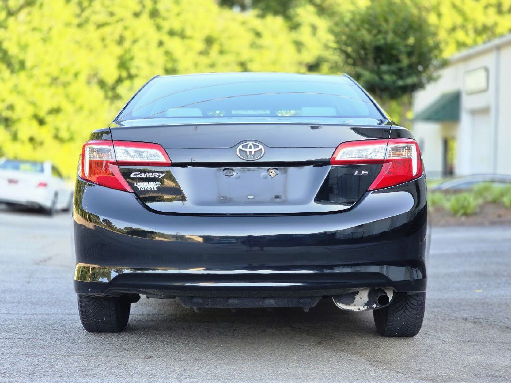 2013 Toyota Camry Image 5