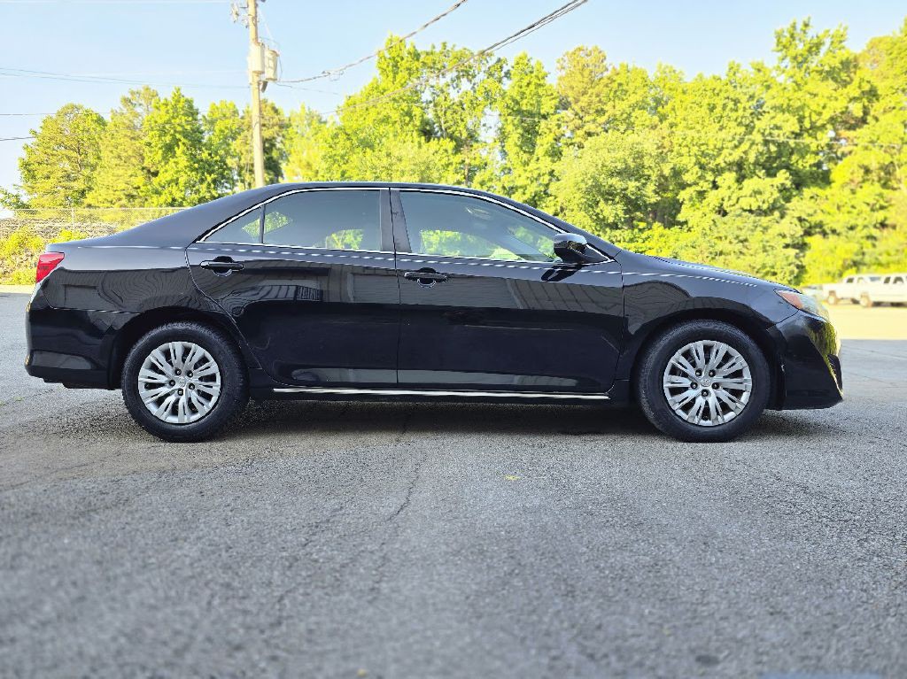 2013 Toyota Camry Image 7