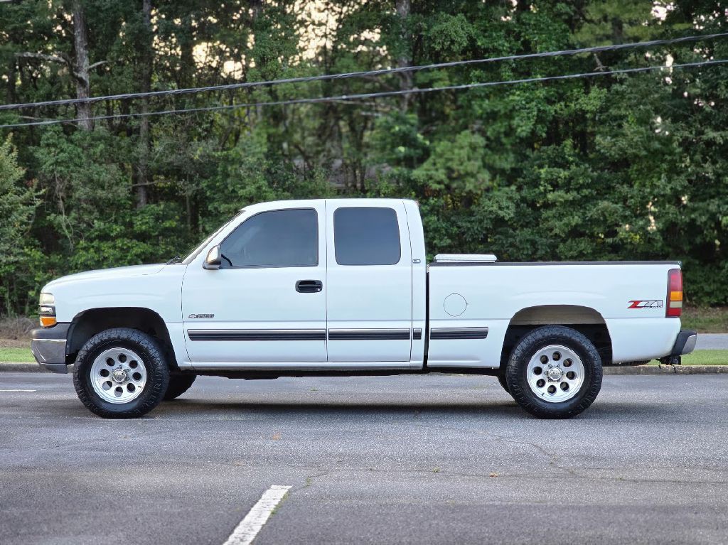 2000 Chevrolet Silverado 1500 Image 3