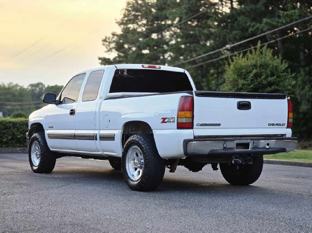 2000 Chevrolet Silverado 1500 Image 4