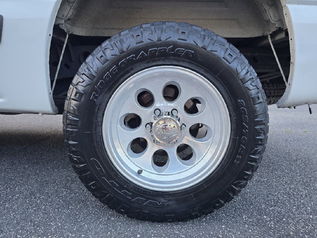 2000 Chevrolet Silverado 1500 Image 15