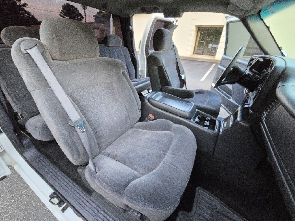 2000 Chevrolet Silverado 1500 Image 25