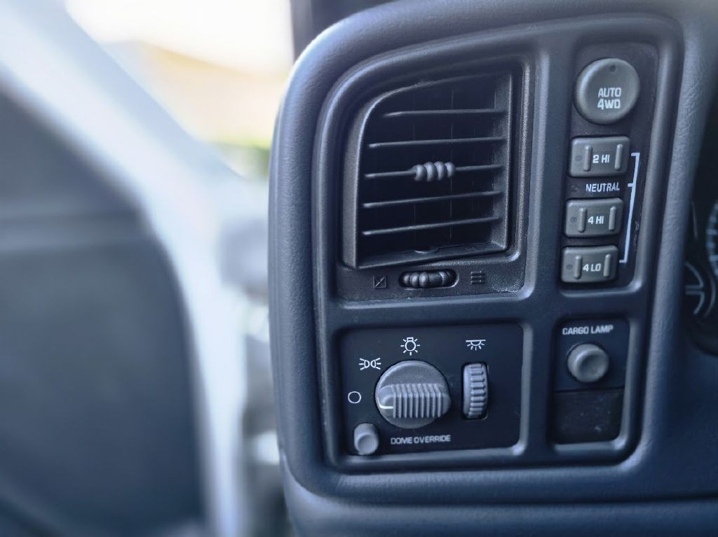 2000 Chevrolet Silverado 1500 Image 30