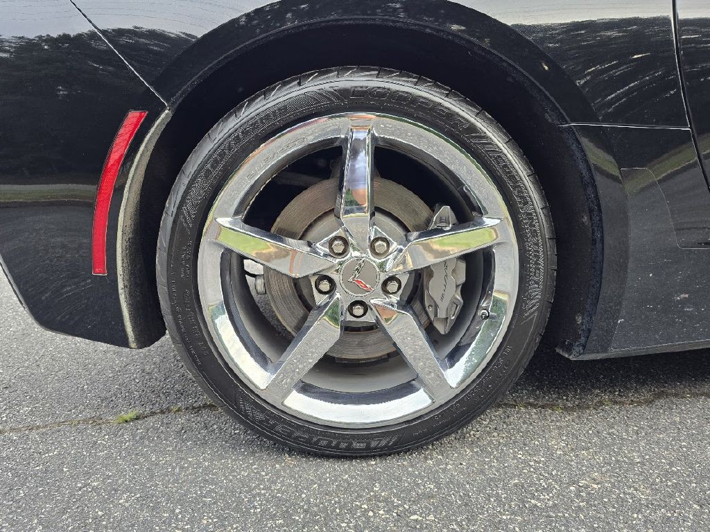 2014 Chevrolet Corvette Image 12