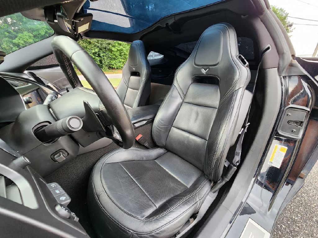 2014 Chevrolet Corvette Image 18