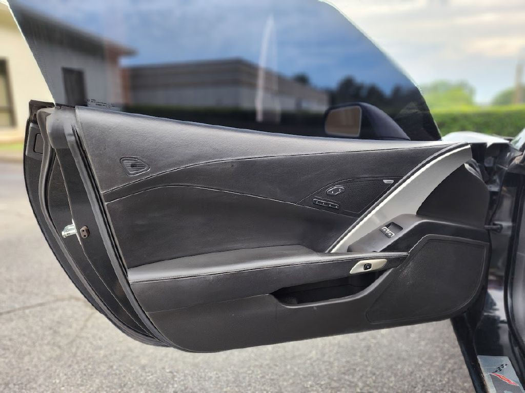 2014 Chevrolet Corvette Image 19