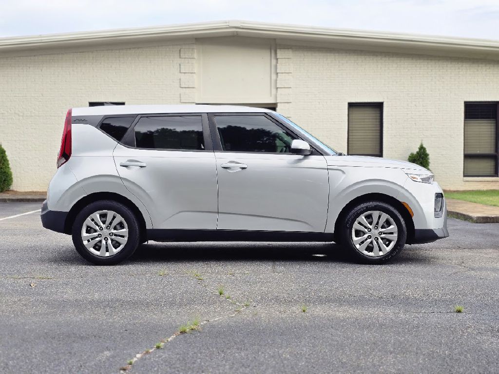2020 Kia Soul Image 7