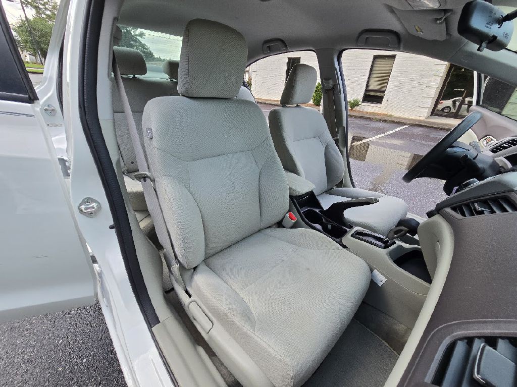 2012 Honda Civic Image 12