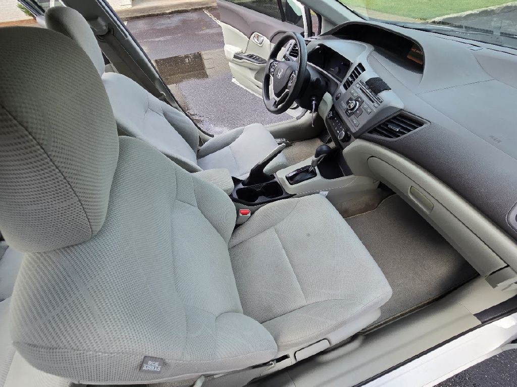 2012 Honda Civic Image 13