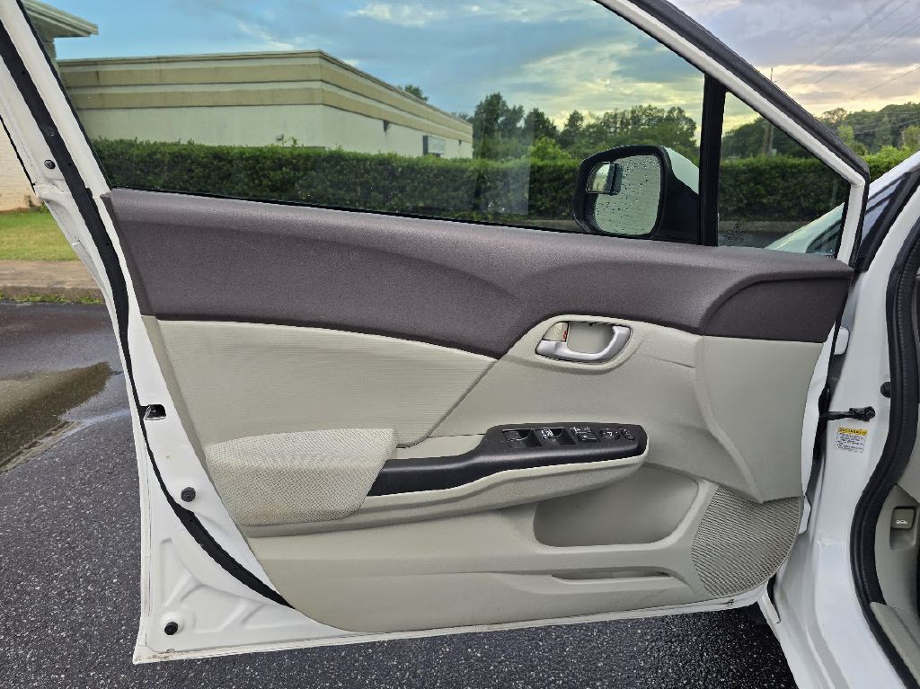 2012 Honda Civic Image 22