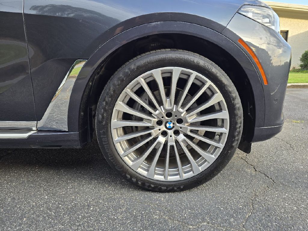2019 BMW X7 Image 14