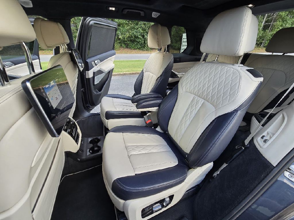 2019 BMW X7 Image 18