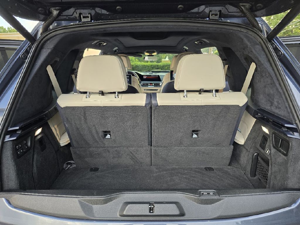 2019 BMW X7 Image 23