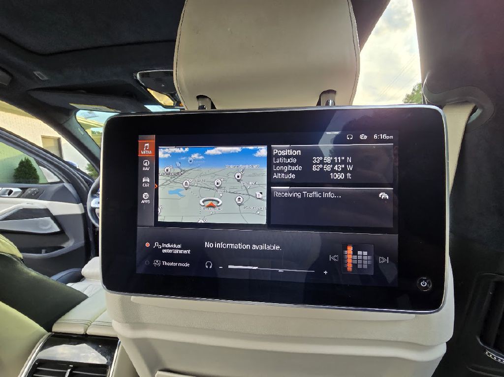 2019 BMW X7 Image 26