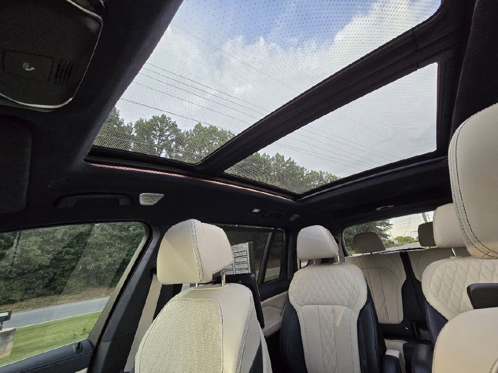 2019 BMW X7 Image 43