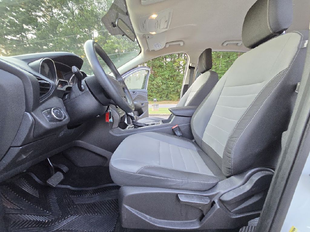 2019 Ford Escape Image 16
