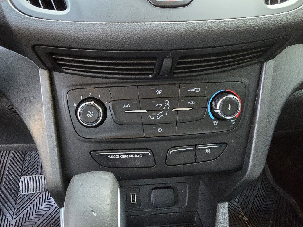 2019 Ford Escape Image 33