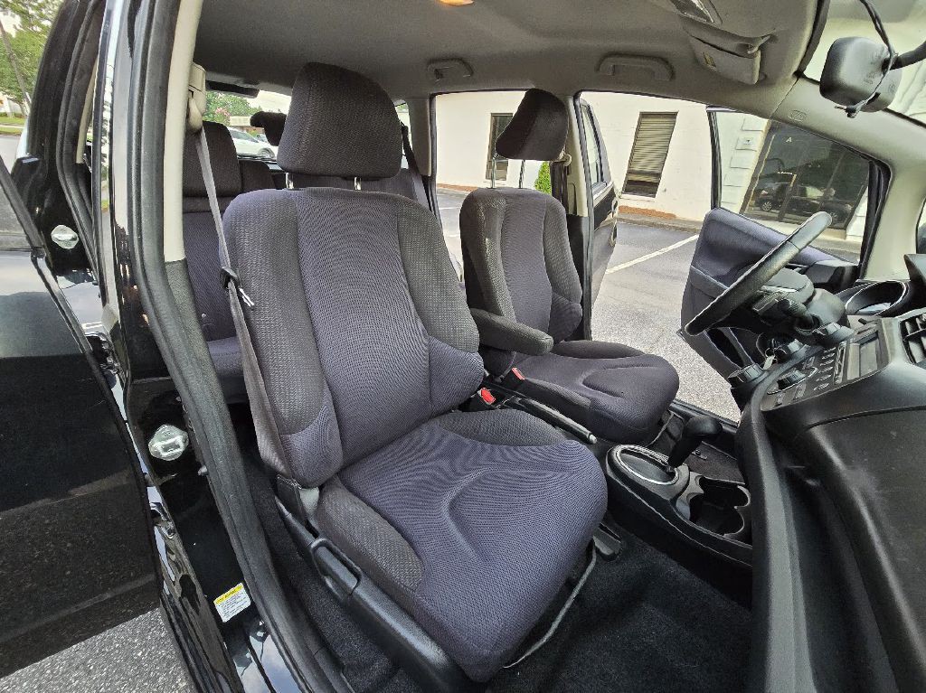 2013 Honda Fit Image 15