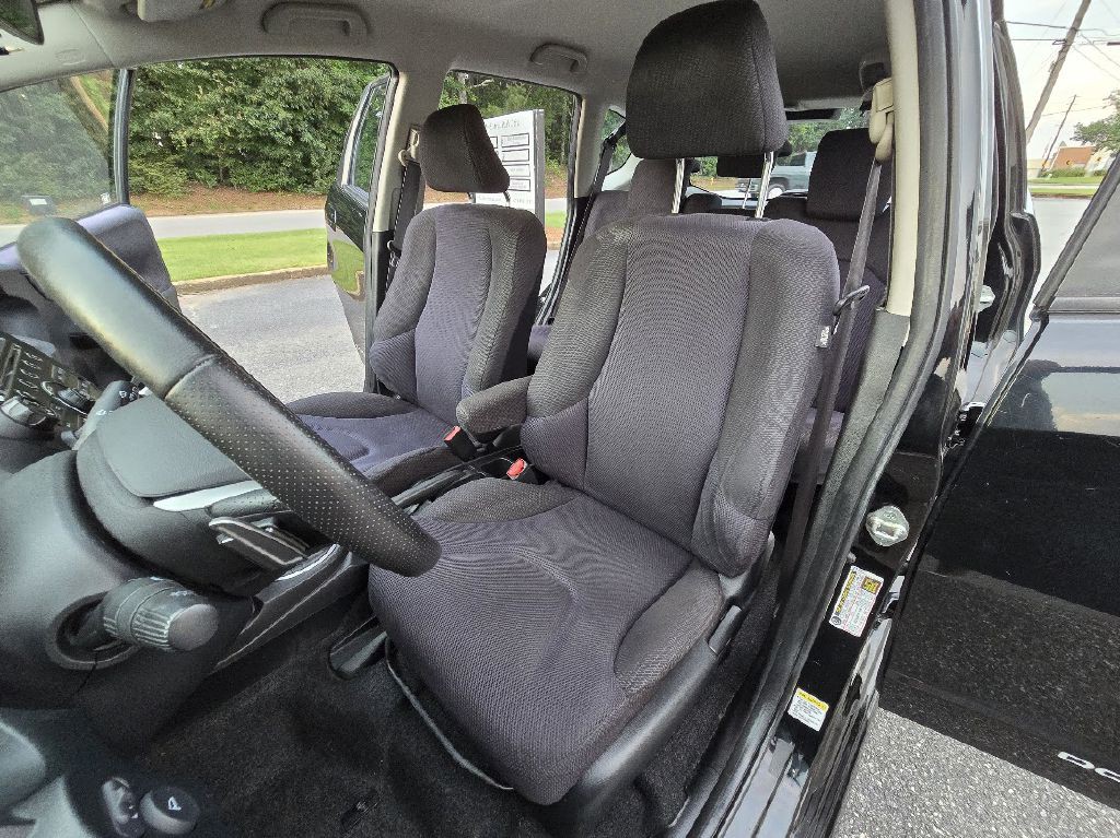 2013 Honda Fit Image 21