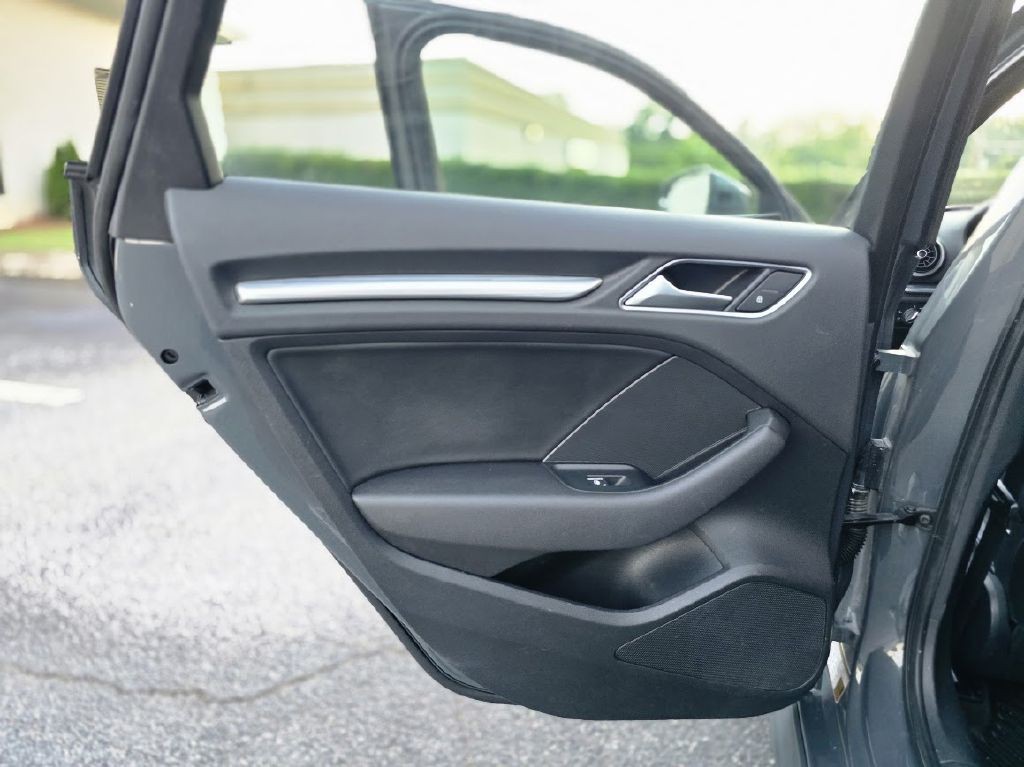 2017 Audi A3 Image 24