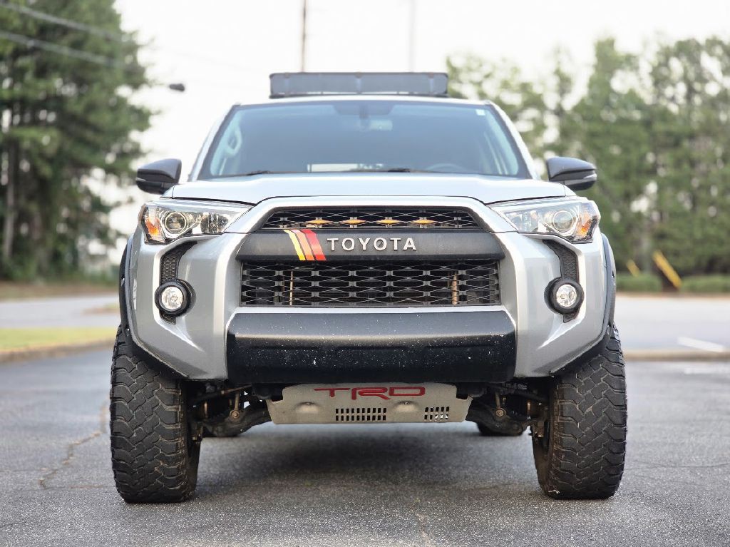 2018 Toyota 4Runner Image 10