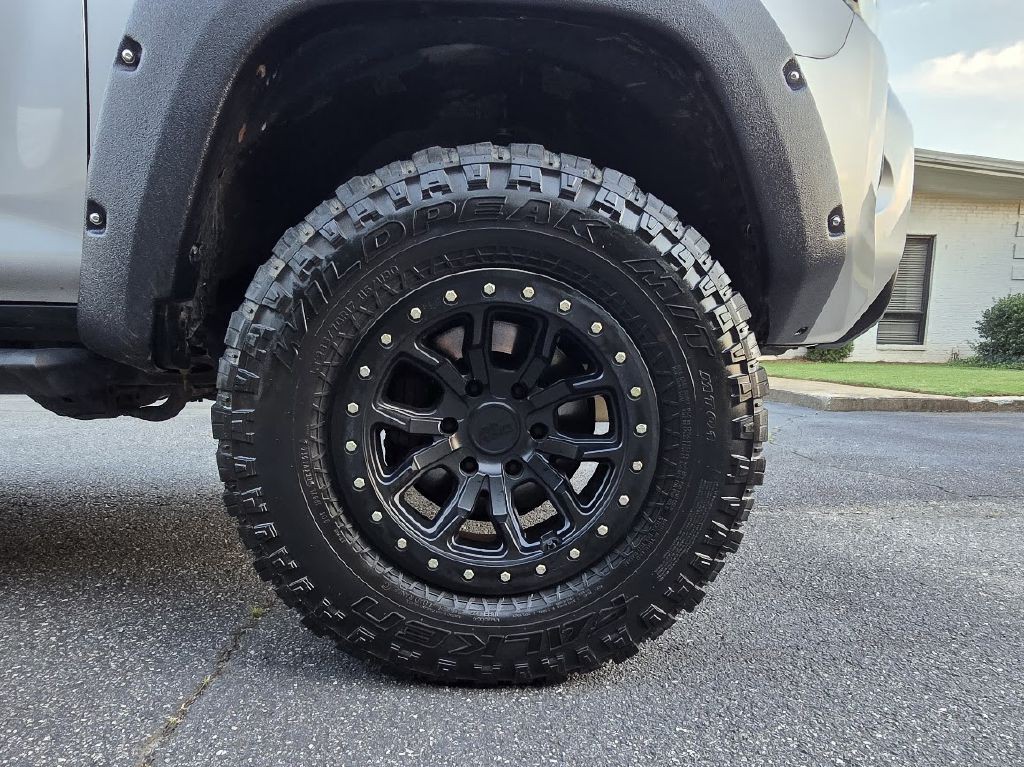 2018 Toyota 4Runner Image 14