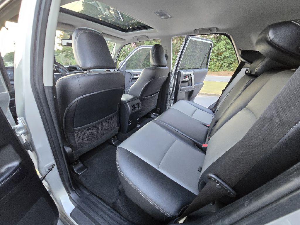 2018 Toyota 4Runner Image 17