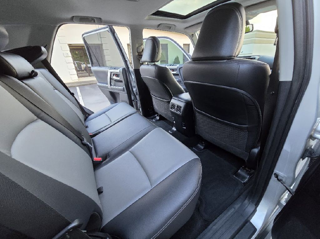 2018 Toyota 4Runner Image 19